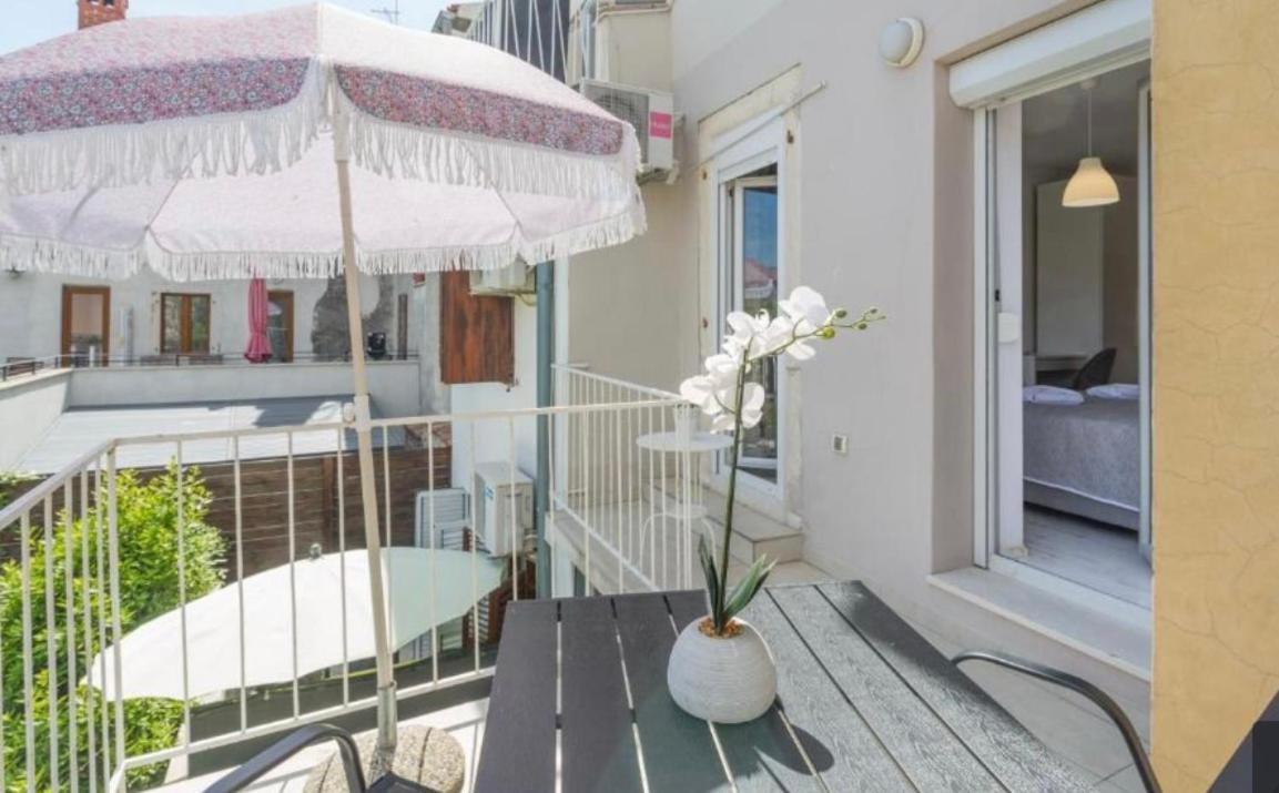 Guest House Lea Rovinj Exterior photo